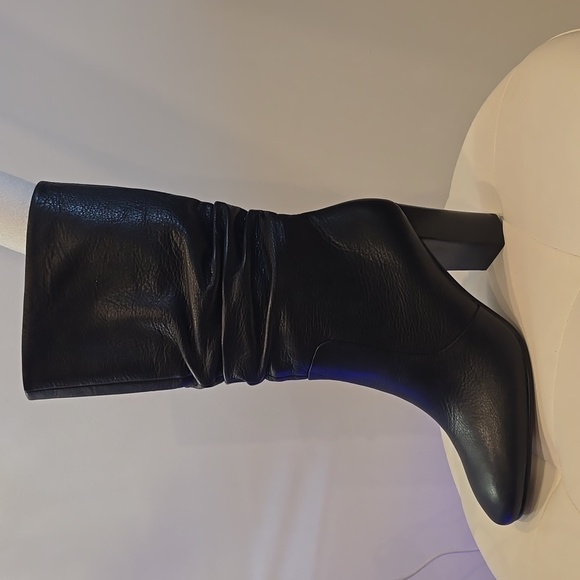 JOHNSTON AND MURPHY CHARLOTTE BLACK LEATHER SLOUCH BOOTS Heel New Women's 9 1/2 - Picture 4 of 4